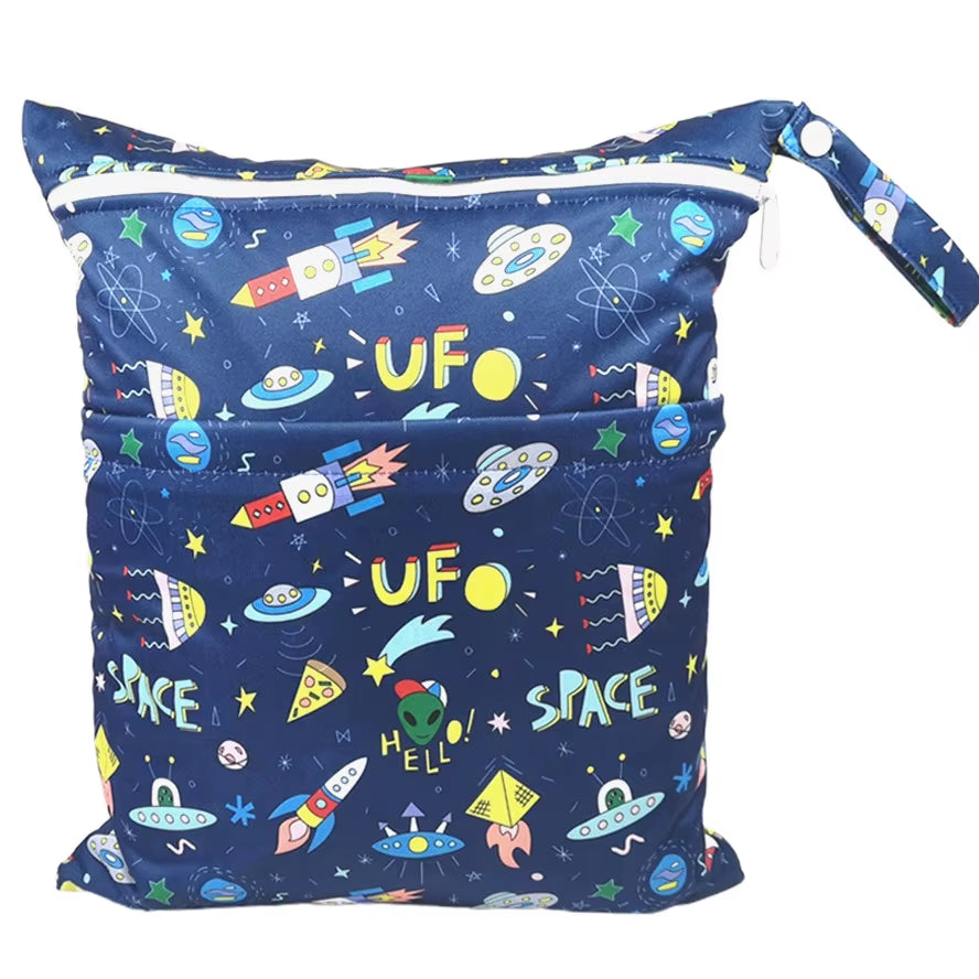 Reusable Wet & Dry Baby Bag – Dual-Zip Waterproof Pouch for Diapers & Essentials (36×29cm) 👶♻️👜 